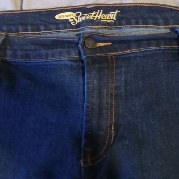 Old Navy Woman's Plus ' The Sweetheart ' Style Jeans - Size 20 - Dark Wash - Picture 2 of 6